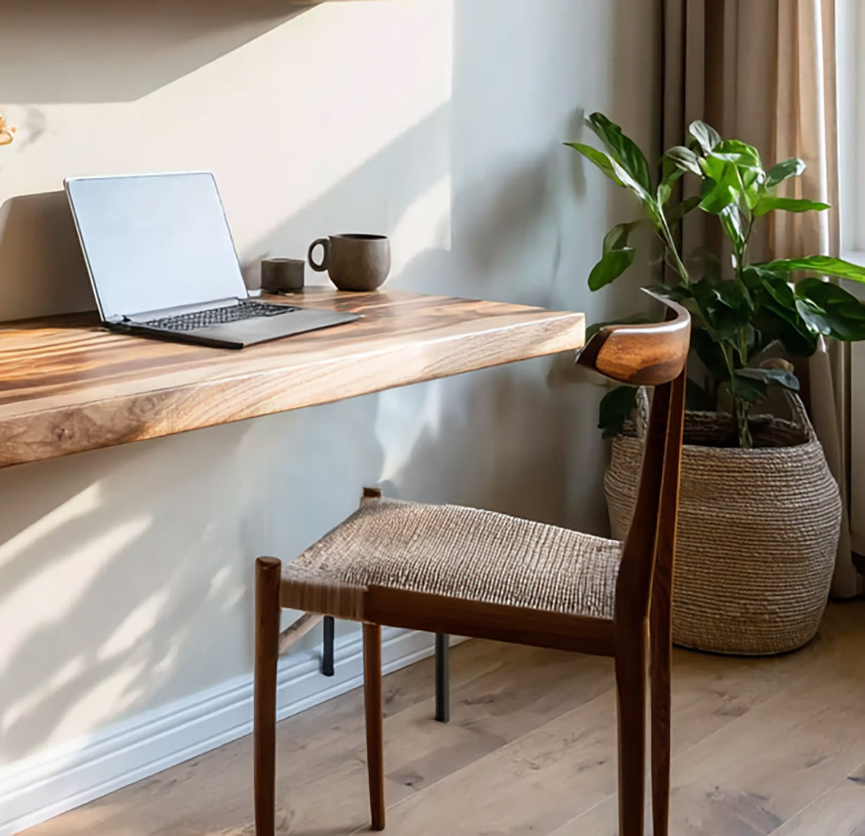 Mid-Century Modern Solid Wood Desk – Handcrafted Writing Desk